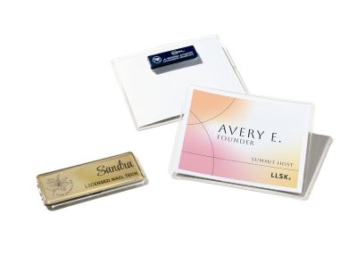 Avery Mighty Badges and magnetic name badges