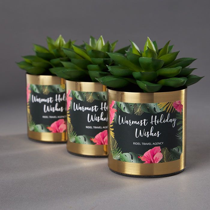 7 Inexpensive Christmas &amp; Holiday Gifts for Customers &amp; Clients