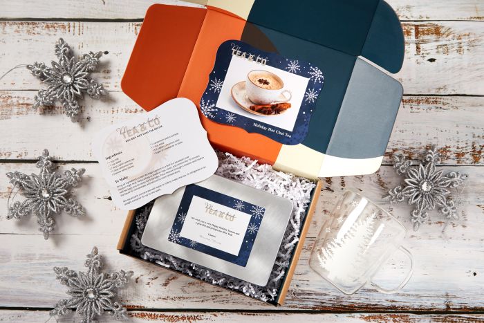 Add personalized touches to client gifts with custom cards, tags and labels.