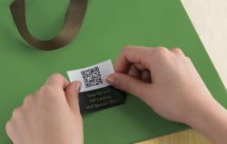 Avery Easy Peel Labels Trueblock Technology Print To The Edge Square 2 X 2 300 Labels 22806