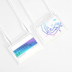 Avery Top Loading Hanging Style Name Badges 3 X 4 100 Badges 74459