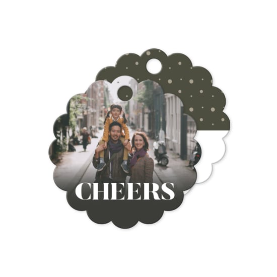 2-1/2" Round Scalloped Tag