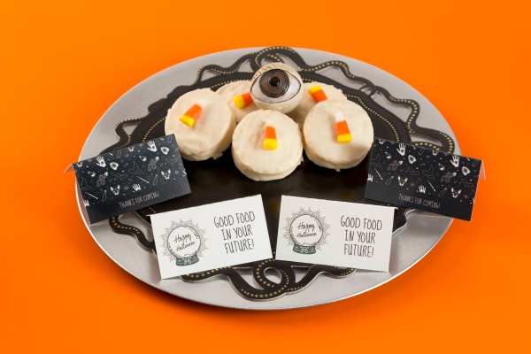 Halloween Party Cookies and tent cards