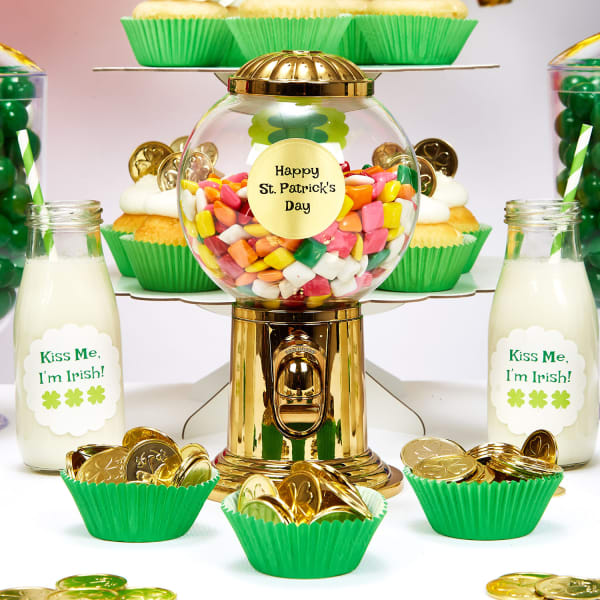 A St. Patrick's Day desert bar is set up for display. Elements are personalized with scalloped and round Avery labels.