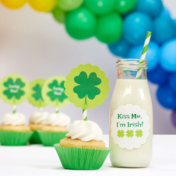 St Patrick's Day Party Milk and Cupcakes