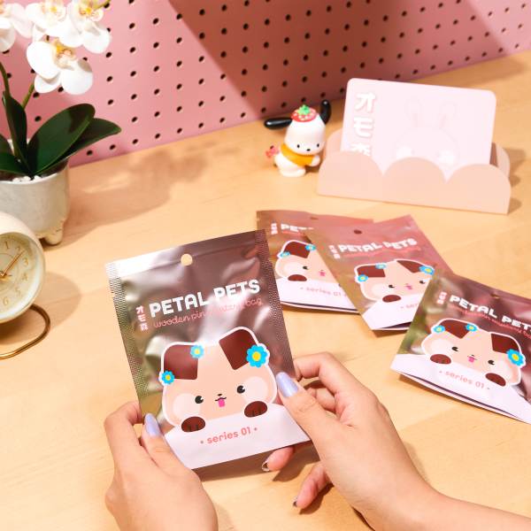 Avery Custom Printed Stand-Up Pouches - Petal Pets