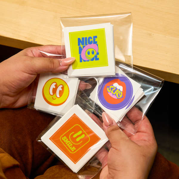 Custom 22 for $2 Stickers | Avery WePrint™