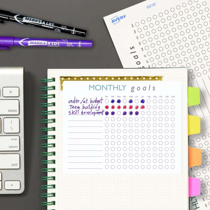A free Avery template to print your own monthly goals tracker sticker for your goal planner.