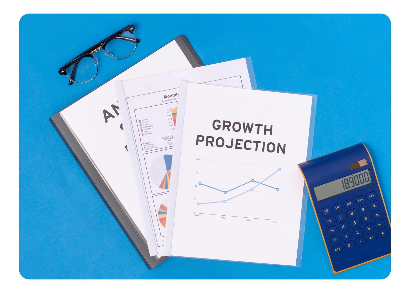 A small business design with an orange fruit logo applied to Avery labels of various shapes and dimensions